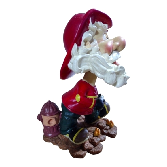 Christmas Around The World In The Heat Of The Holidays Fireman Santa Bobble Head - Picture 5 of 12